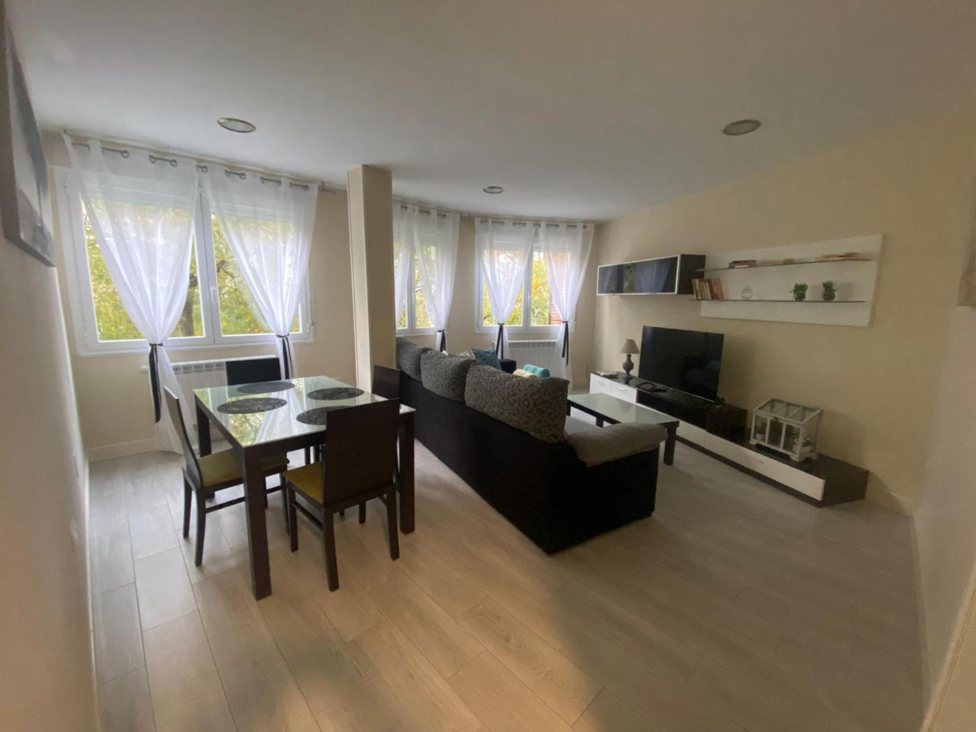 La Casa De Las Flores Ponferrada Ngoại thất bức ảnh